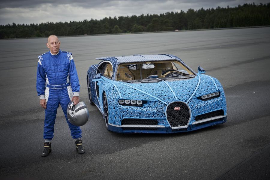  Bugatti Chiron by LEGO Technic 2018 года  (фото 2 из 8)